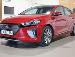 Röd Begagnad 2018 Hyundai Ioniq Sedan | 174 800 kr (Marknadspris)