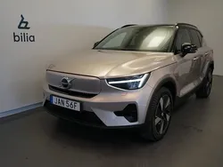 Ljusgrå Begagnad 2023 Volvo XC40 Core SUV | 429 500 kr