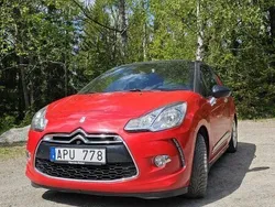 Röd Begagnad 2011 Citroën DS3 Halvkombi | 44 000 kr (Superpris)