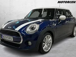 Blå Begagnad 2016 Mini Cooper Halvkombi | 149 900 kr (Bra pris)