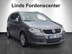 Grå Begagnad 2009 VW Touran Minibuss | 38 000 kr (Marknadspris)