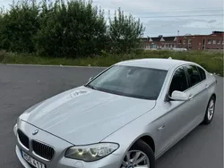 Grå Begagnad 2012 BMW 520 Sedan | 87 900 kr (Bra pris)