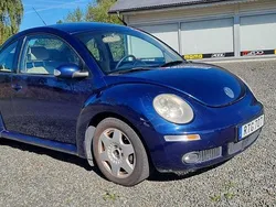 Blå Begagnad 2006 VW Beetle Highline Halvkombi | 19 500 kr