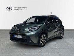 Grön Begagnad 2023 Toyota Aygo X Pulse SUV | 209 900 kr (Marknadspris)