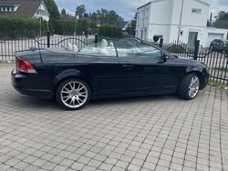 Svart Begagnad 2006 Volvo C70 Summum Cab | 109 000 kr (Marknadspris)