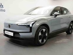 Grå Begagnad 2024 Volvo EX30 Single Motor SUV | 309 900 kr