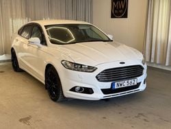 Vit Begagnad 2016 Ford Mondeo Halvkombi | 149 900 kr (Marknadspris)