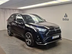 Svart Begagnad 2023 Toyota RAV4 Hybrid Edition SUV | 439 000 kr (Lite dyr)