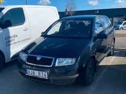 Svart Begagnad 2002 Skoda Fabia Kombi | 19 000 kr (Lite dyr)
