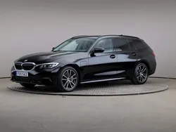 Svart Begagnad 2020 BMW 330e Sport Line Kombi | 269 000 kr (Bra pris)