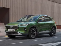 Ny 2024 Ford Kuga SUV | 389 900 kr