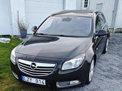 Svart Begagnad 2012 Opel Insignia Kombi | 49 000 kr (Marknadspris)
