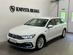 Vit Begagnad 2020 VW Passat Executive Kombi | 228 900 kr (Bra pris)