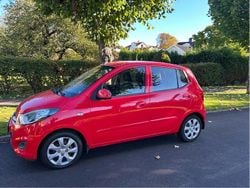 Röd Begagnad 2011 Hyundai i10 Halvkombi | 29 900 kr (Bra pris)