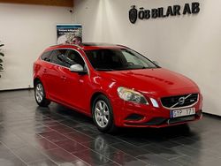 Röd Begagnad 2011 Volvo V60 R-Design Kombi | 119 900 kr (Marknadspris)