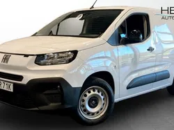Vit (white) Ny 2025 Fiat Doblò Minibuss | 328 625 kr (Marknadspris)