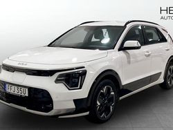 Vit (white) Begagnad 2022 Kia e-Niro SUV | 309 900 kr (Marknadspris)