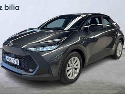 Grå Begagnad 2025 Toyota C-HR SUV | 314 900 kr