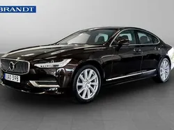 Mörkbrun (brun) Begagnad 2020 Volvo S90 Inscription Sedan | 369 900 kr (Marknadspris)