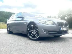 Grå Begagnad 2013 BMW 530 Comfort Edition Kombi | 144 999 kr (Marknadspris)
