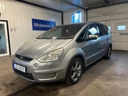 Grå Begagnad 2009 Ford S-MAX S Minibuss | 49 900 kr (Marknadspris)
