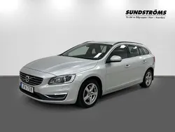 Silver Begagnad 2015 Volvo V60 Momentum Kombi | 149 900 kr (Marknadspris)