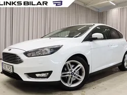 Vit Begagnad 2016 Ford Focus Titanium Halvkombi | 119 900 kr