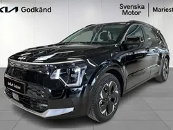 Svart Begagnad 2023 Kia e-Niro SUV | 369 500 kr (Marknadspris)