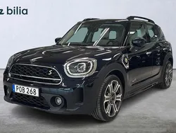 Svart Begagnad 2022 Mini Countryman Essential SUV | 329 900 kr