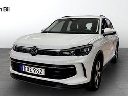 Vit Begagnad 2024 VW Tiguan Life SUV | 369 800 kr (Marknadspris)