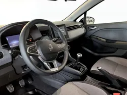 Grå Ny 2024 Renault Clio V Evolution Halvkombi | 199 900 kr (Marknadspris)