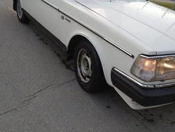 Begagnad 1988 Volvo 240 Sedan | 36 000 kr