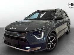 Grön (green) Ny 2025 Kia Niro Advance SUV | 392 665 kr
