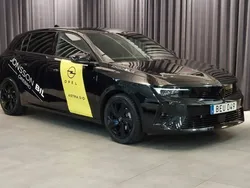 Svart Begagnad 2022 Opel Astra GS Line Halvkombi | 279 000 kr (Marknadspris)