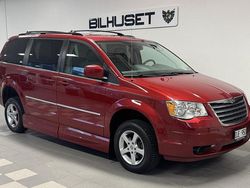 Röd Begagnad 2010 Chrysler Town & Country Van | 119 900 kr (Lite dyr)