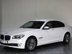 Vit Begagnad 2014 BMW 750L Sedan | 299 000 kr