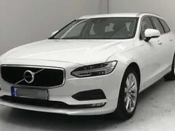 Vit Begagnad 2018 Volvo V90 Momentum Kombi | 259 000 kr (Marknadspris)