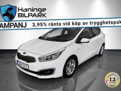 Vit Begagnad 2017 Kia Ceed Halvkombi | 109 900 kr (Marknadspris)