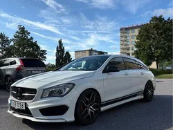 Vit Begagnad 2015 Mercedes CLA220 Shooting Brake AMG Kombi | 175 000 kr (Marknadspris)