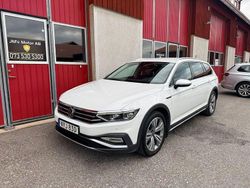 Vit Begagnad 2020 VW Passat Alltrack Kombi | 229 900 kr (Marknadspris)