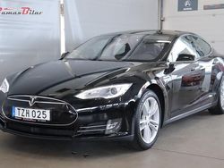 Svart Begagnad 2015 Tesla Model S Sedan | 199 900 kr (Marknadspris)