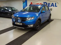 Ljusblå Begagnad 2013 Dacia Sandero Stepway Halvkombi | 44 900 kr (Marknadspris)