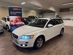 Vit Begagnad 2009 Volvo V50 Momentum Kombi | 69 900 kr (Lite dyr)