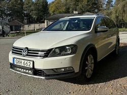 Vit Begagnad 2014 VW Passat Alltrack Kombi | 70 000 kr (Marknadspris)