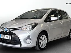 Silver Begagnad 2015 Toyota Yaris Active Halvkombi | 139 900 kr (Lite dyr)