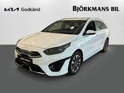 Vit (/wd/ casa white s) Begagnad 2023 Kia Ceed Sportswagon Kombi | 279 900 kr (Marknadspris)