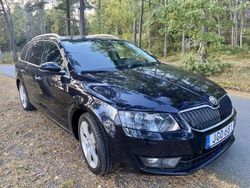Svart Begagnad 2014 Skoda Octavia Kombi | 85 000 kr (Superpris)
