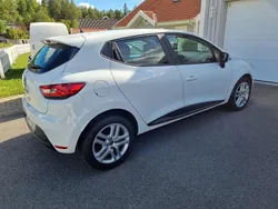 Vit Begagnad 2019 Renault Clio IV Zen Halvkombi | 89 000 kr (Marknadspris)
