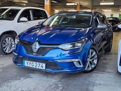 Blå Begagnad 2017 Renault Mégane GrandTour GT Kombi | 169 999 kr (Marknadspris)