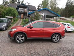 Röd Begagnad 2013 Honda CR-V Executive SUV | 141 500 kr (Marknadspris)